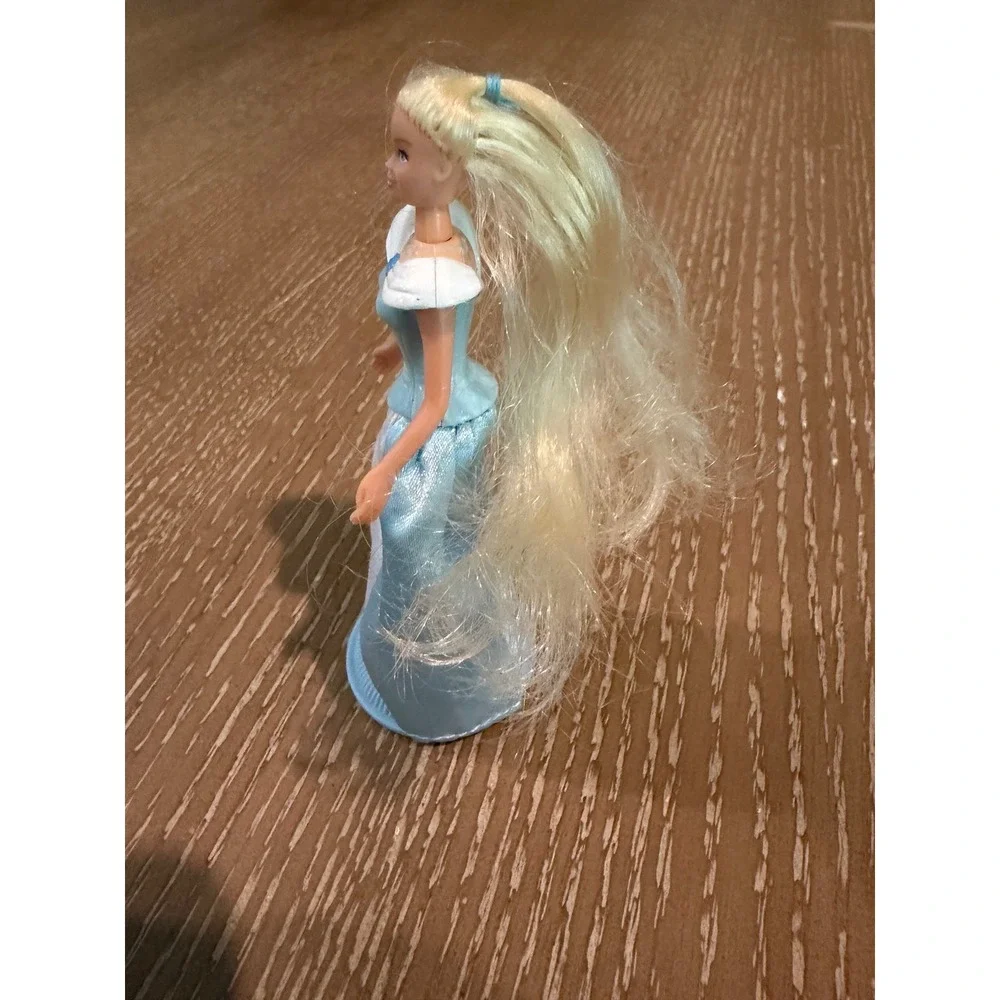 Vintage 1999 Disney Princess Barbie McDonalds Happy Meal Toy Mini Doll 4.5